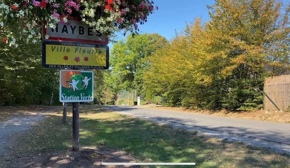 Le Clos Joli Haybes Zewnętrze zdjęcie